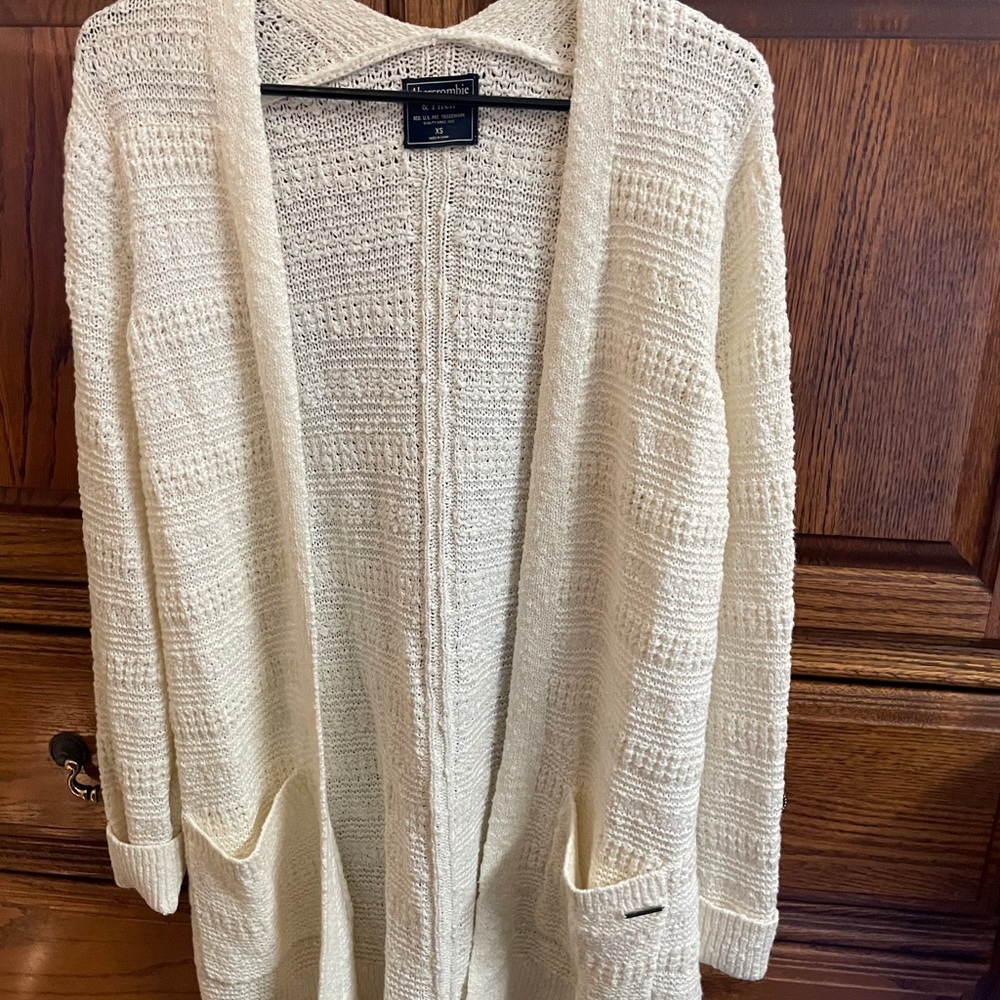 Abercrombie cardigan